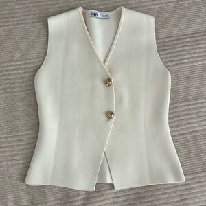 Zara: Ecru Gold Button Knitted Vest Top